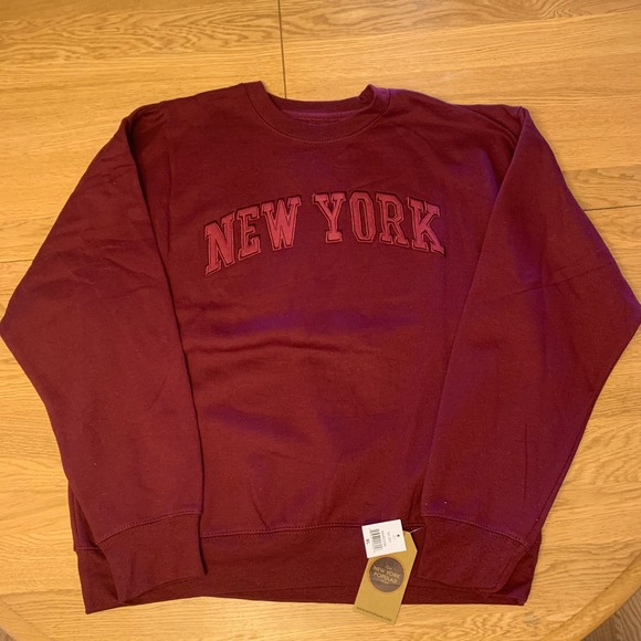 New York Popular Other - New York Popular New York Sweatshirt Adult XL Maroon Crewneck NWT